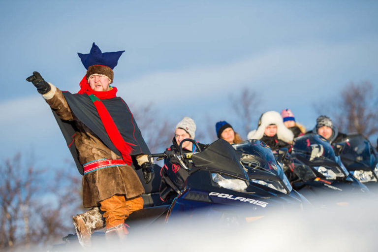 Snowmobilling in Finnmark © Ørjan Bertelsen