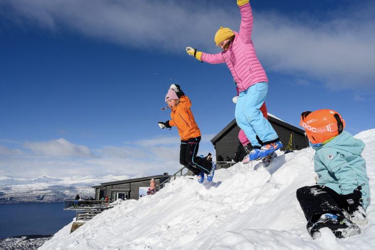 Fun for the whole family at the Narvik Mountain © Rune Dahl