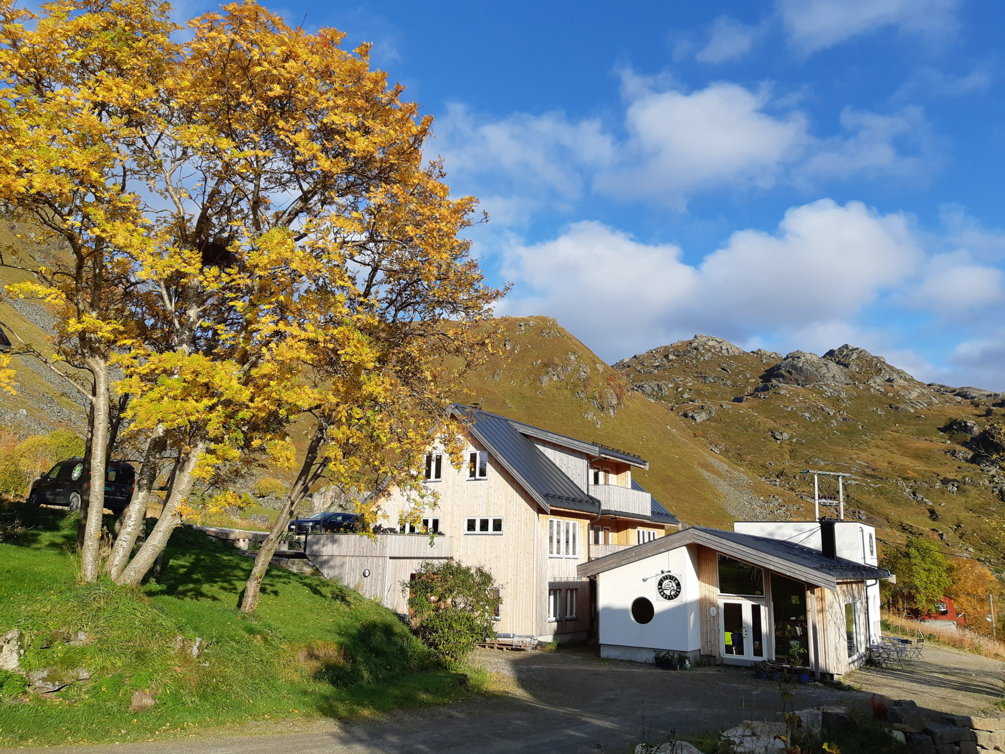 The main farm building with café © Lofoten gårdsysteri