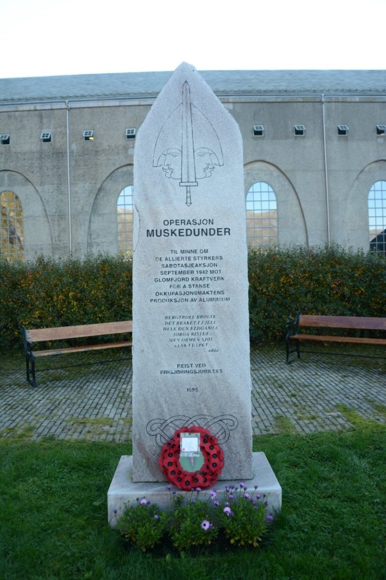 Monument to an allied raid in WW2 © Knut Hansvold