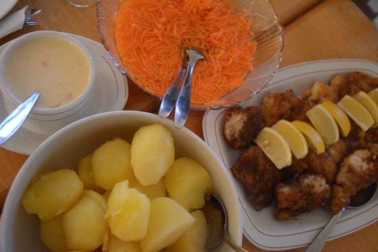 Home cooked food at the local pub © Knut Hansvold