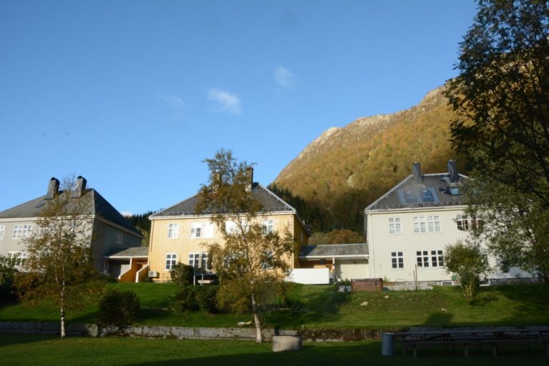 A cluster for the engneneer, on the sunny side of the fjord © Knut Hansvold