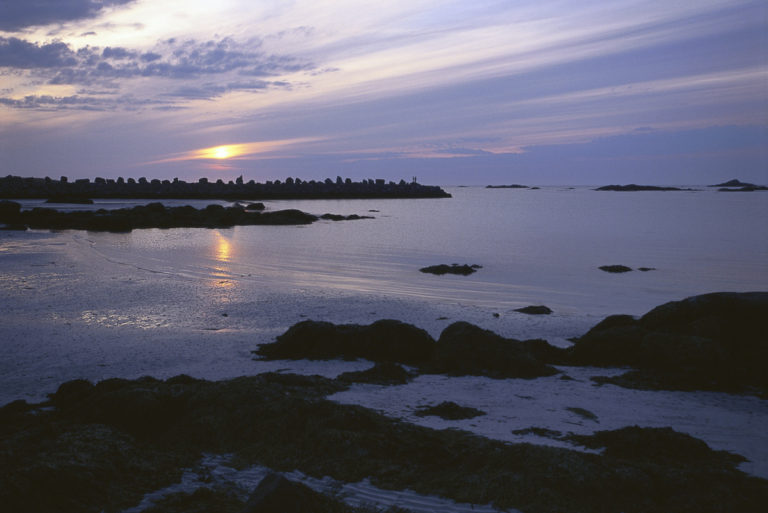 Pink light at Eggum © Terje Rakke/Nordic Life