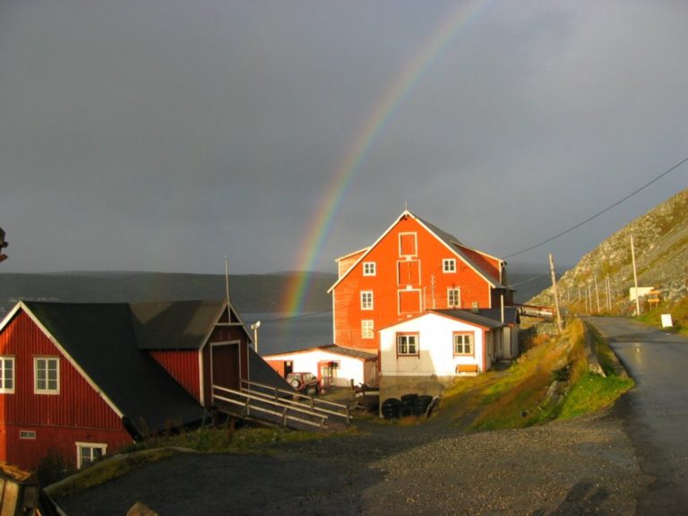 Showery summer days are common at Kjøllefjord © Foldalsbruket