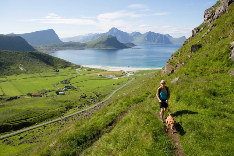Turen til Himmeltinden har en tydelig sti © Kristin Folsland Olsen