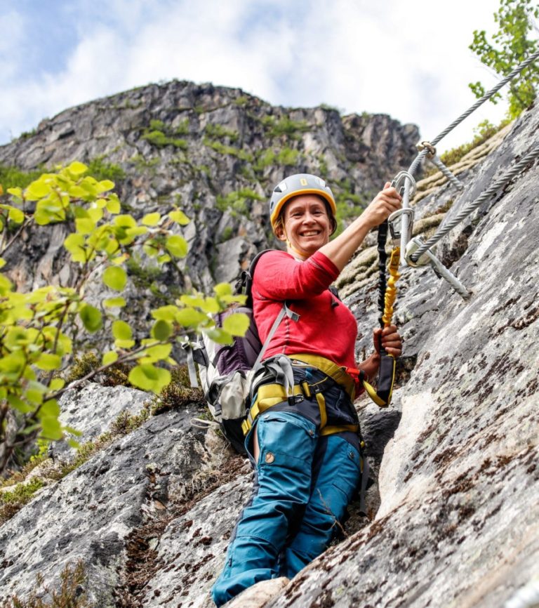 The hike is good for those with a sense of adventure © Cato Ravaabakk