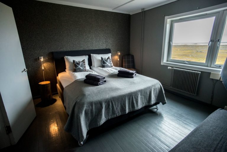 Pent og behagelig © Isfjord radio, Basecamp explorer