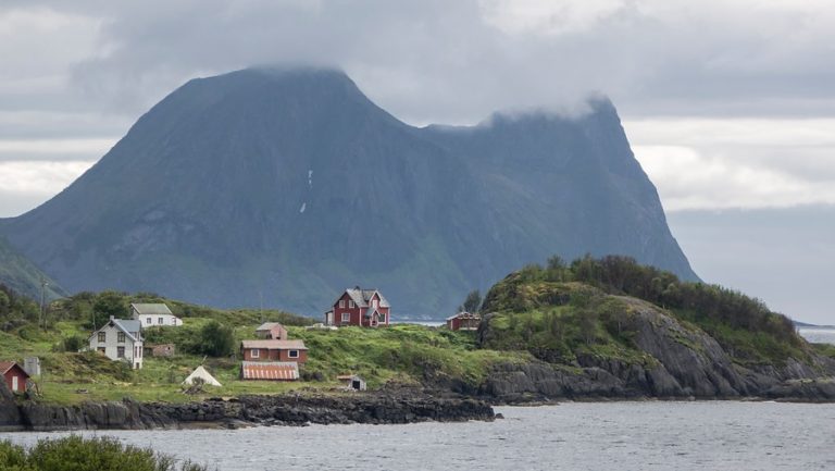 Fairytale landscapes have inspired stories of trolls and giants © Jarle Waehler, Statens Vegvesen