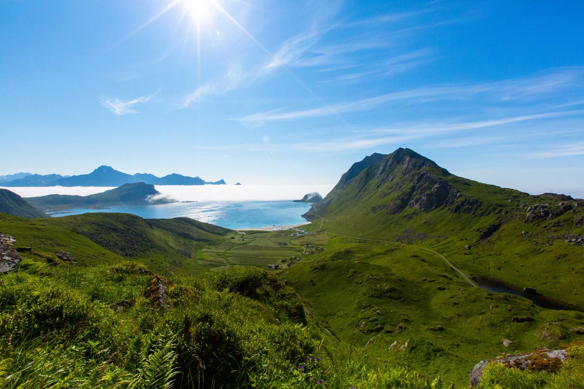 Fjellet til høyre i bildet er Mannen i Lofoten © Mats Hoel Johannessen