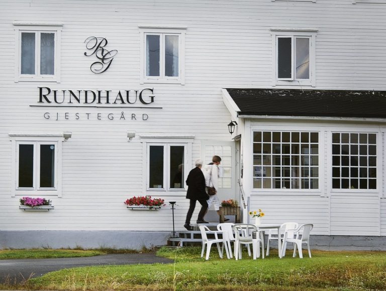 The building is classic architecture for the region, different to that you'd find further north in Troms and Finnmark © Rundhaug Gjestegård