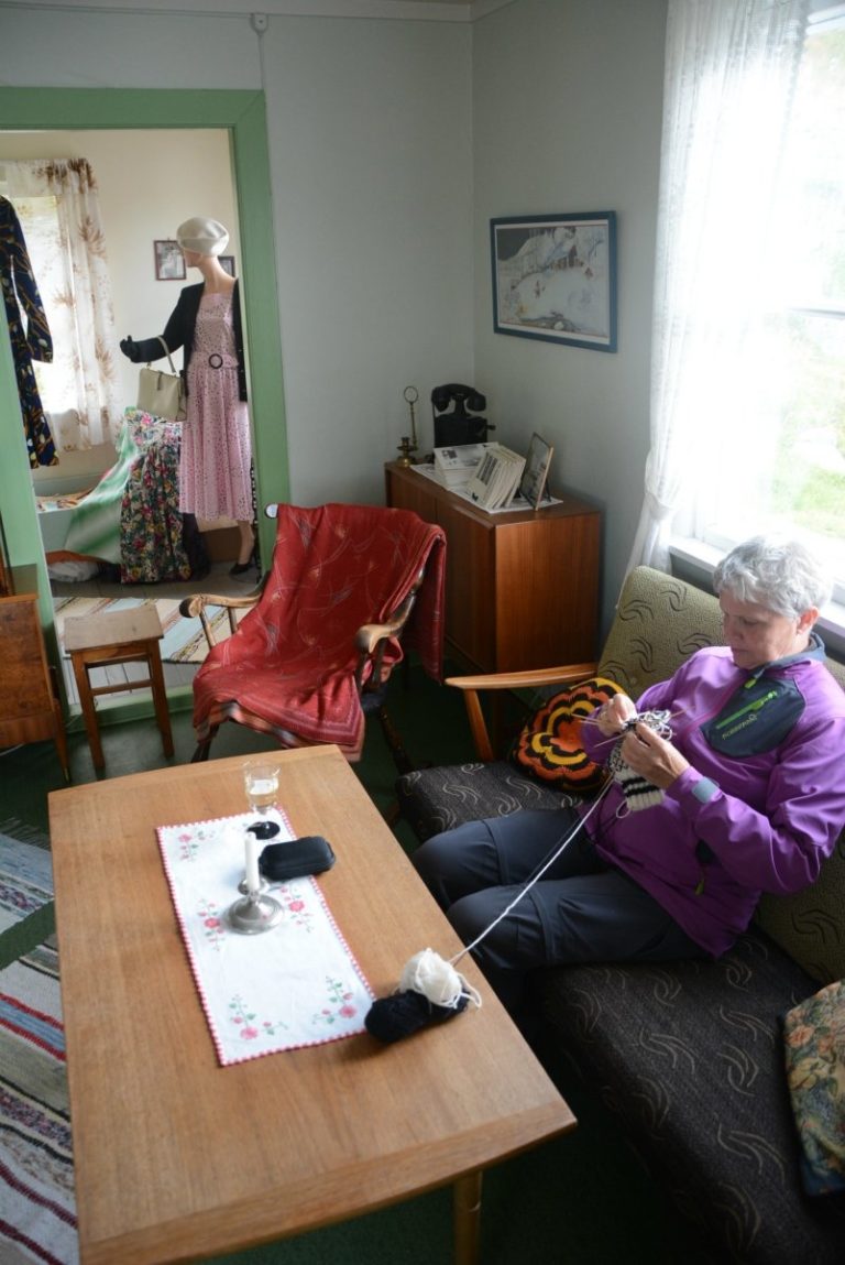 Meet the locals and learn about the local culture first hand © Knut Hansvold