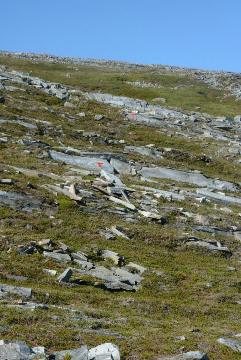 It's hard to get lost, with red T markings along the route so you know you're on the right track © Knut Hansvold