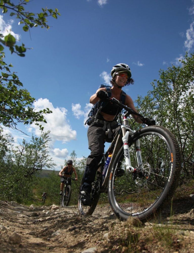 The tracks are well ridden so even novice cyclists can join © GLØD Explorer