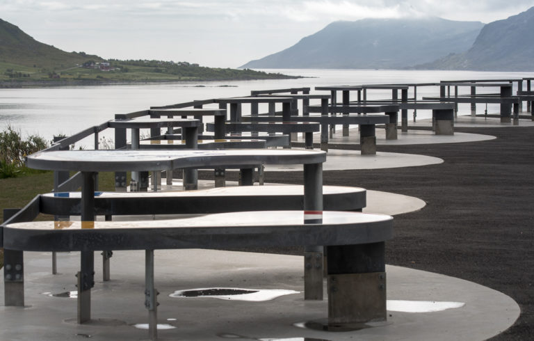 Wipe the seat and sit down © Jarle Wæhler/Statens vegvesen