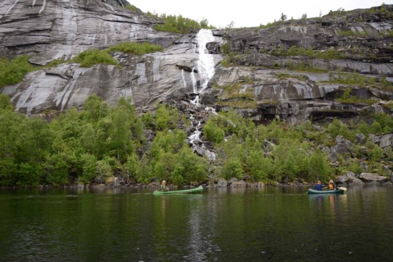 Retur over Sørfjordvatnet © Knut Hansvold