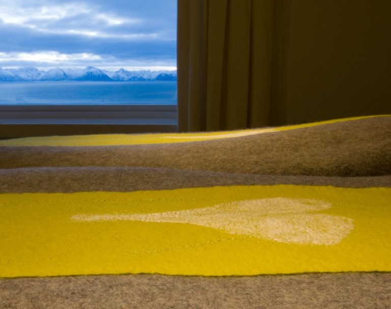 Views from the rooms have far reaching beauty © Litløy Fyr