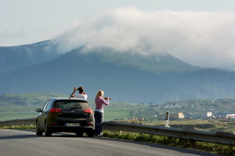 At Bleik, Vesterålen Islands. This is not the way to do it. Always stop at designated stopping areas and pull offs © Jarle Wæhler/Statens Vegvesen