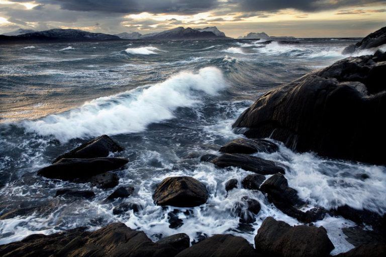 Storms in winter can arrive quickly without warning, always keep updated to weather radars if you are out on a boat or in the mountains © Nord Norge
