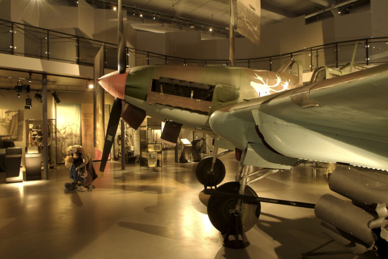 Inne på Grenselandmuseet, flyet er sovjetisk og nødlandet på et frossent vann © Trym Ivar Bergsmo