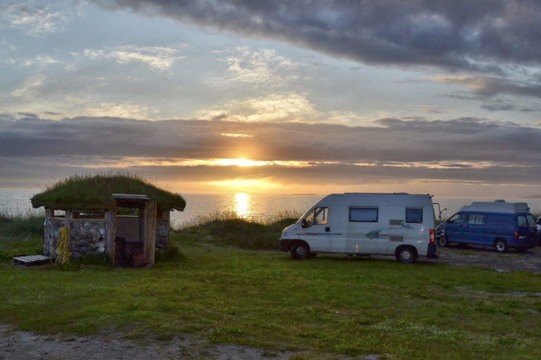 Når skal man sove? Til vinteren © Midnattsol Camping