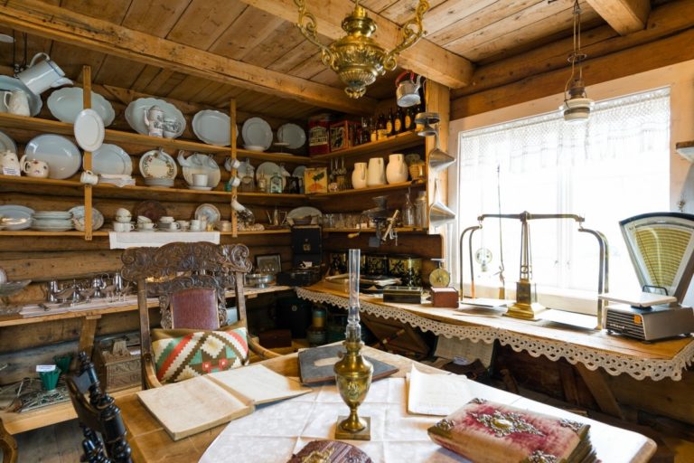 The hotel museum tells the history of the hotel and community © Fru Haugans Hotel