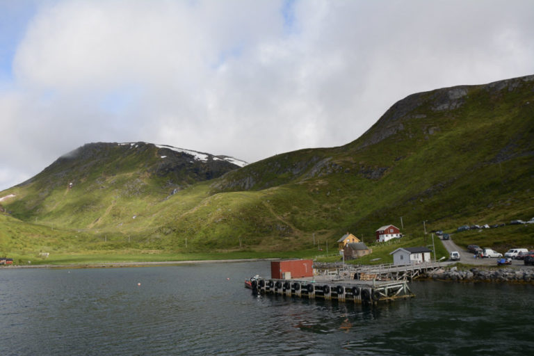 På vei ut til Sørøya for å vandre © Knut Hansvold