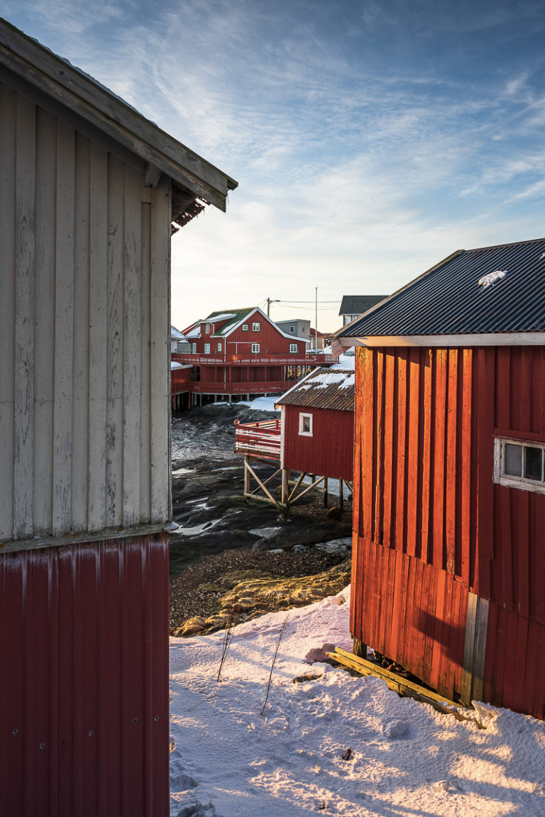 Nytt og gammelt i fine farger på Træna © Arvids Baranovs