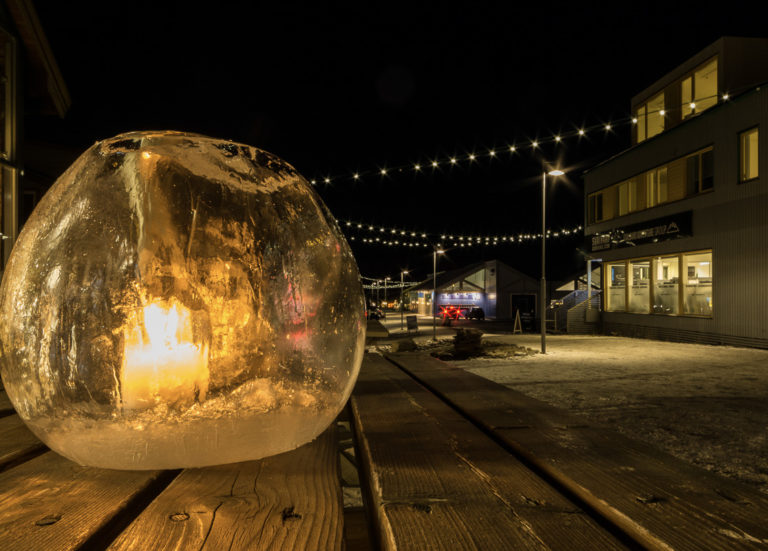 Lots of inviting places along the main street © Jarle Røssland