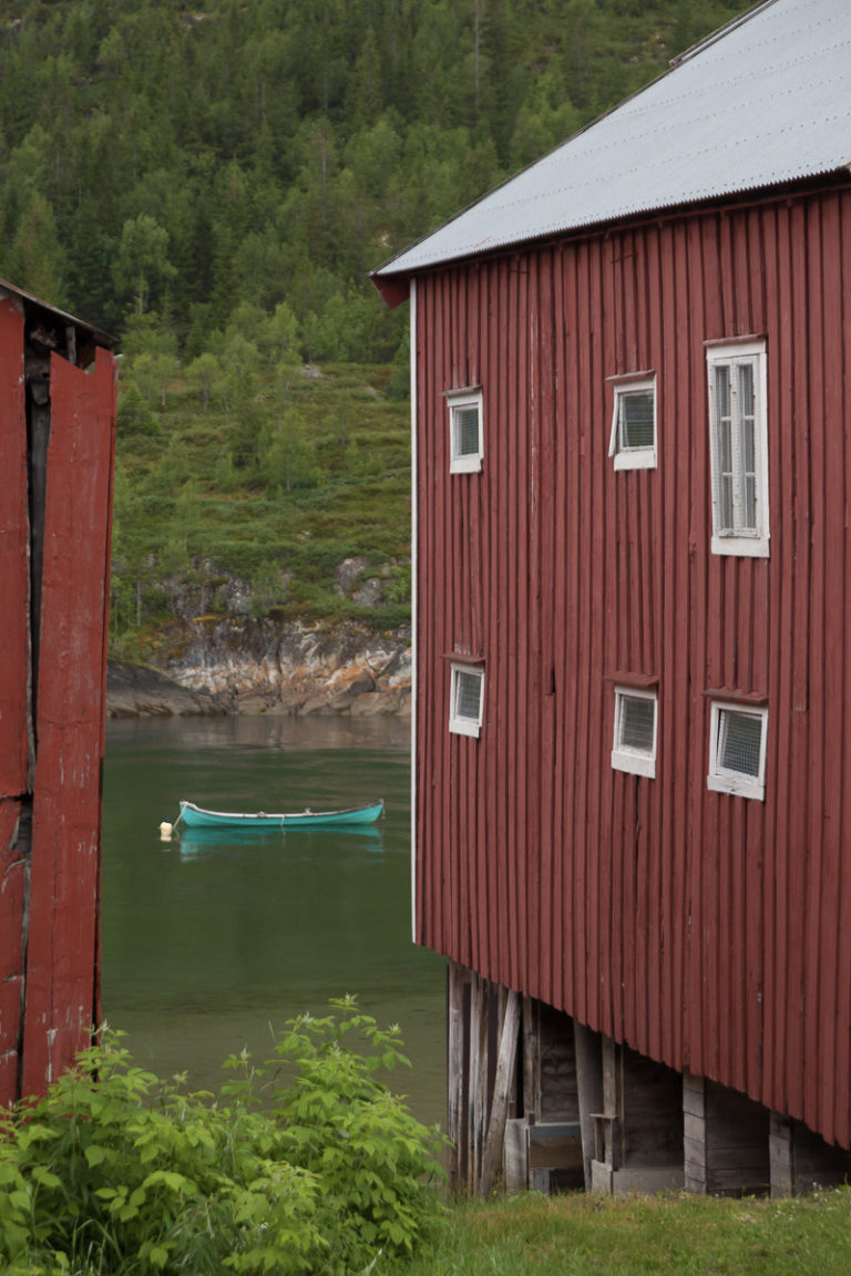 Glance from the Sjøgata street down to Vefsna river © Kathrine Sørgård