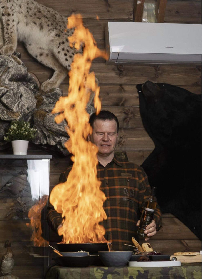 En svett av noe sterkt får det til å flamme opp @ Svein Jæger Hansen 