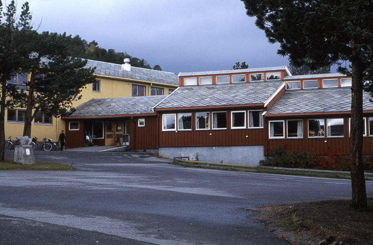 School of Elvebakken in Alta, designed by Kirsten Sjøgren-Erichsen, finished in 1955 © Ingebjørg Hage