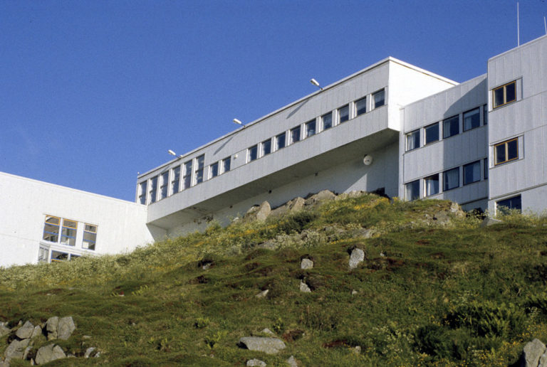 Fishing college in Honningsvåg. The oldest part dates from 1954 © Ingebjørg Hage