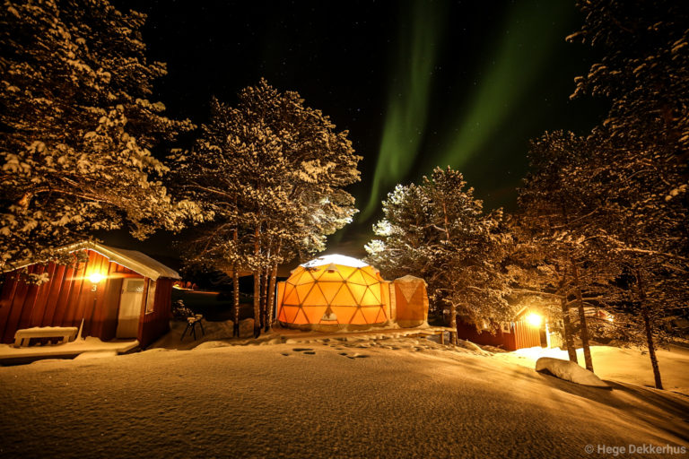 Overnatting i Dome.  Foto: Hege Enge Dekkerhus / Norwegian Wild