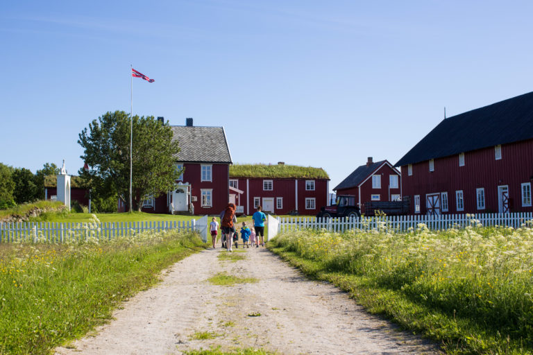 Into the Tranøy vicarage https://nordnorge.dev09.dekodes.no/en/artikkel/tranoya-is-an-old-centre-in-the-middle-lane/