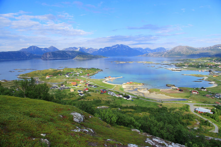 Utsikt på sommerstid fra Hillesøytoppen © Ine Marie V Hagelin