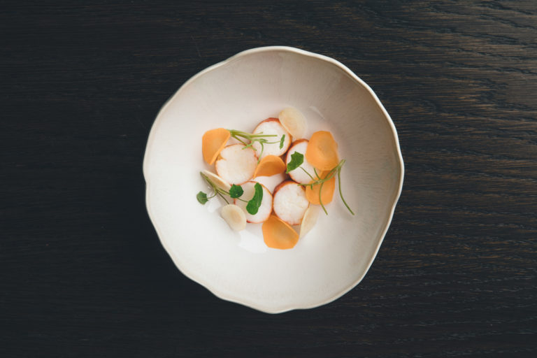 A little perfect delicacy. At Smak you may end up eating up to 18 dishes. Photo: Marius Fiskum / Smak