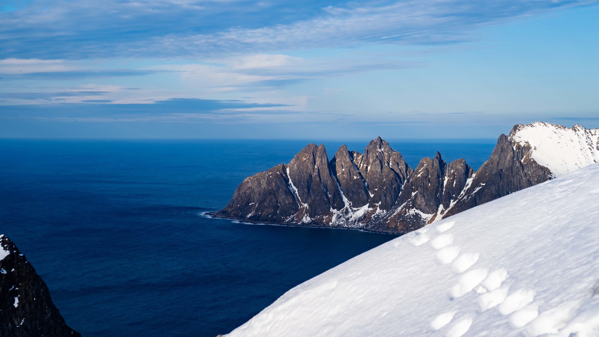 Taggene på Senja er lett å kjenne igjen © Lars Petter Jonassen / NordNorsk Reiseliv AS