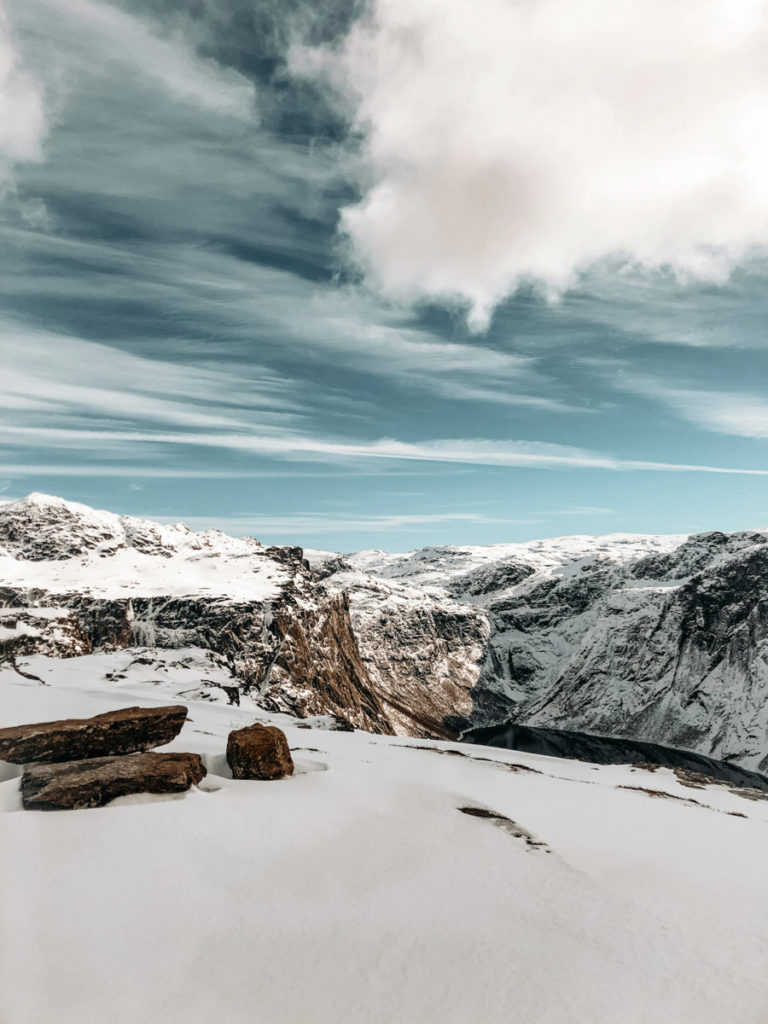 Trolltunga - the tongue of the Trolls © Trolltunga Active