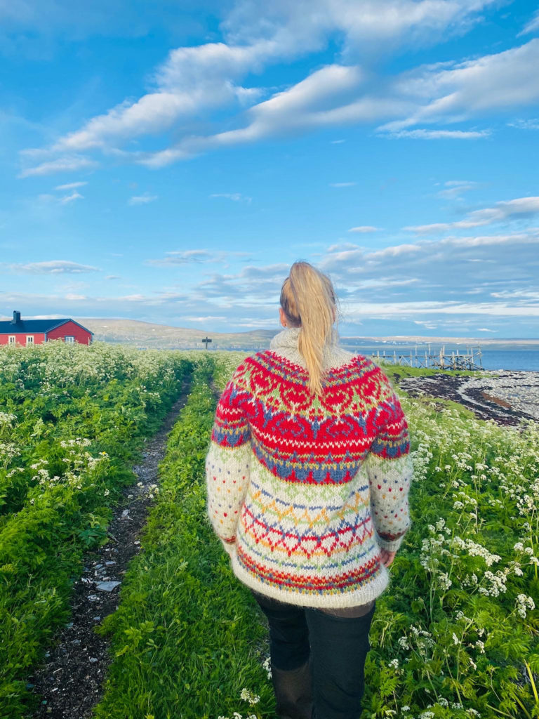 The Summer night is too bright to be slept away © Tamsøya
