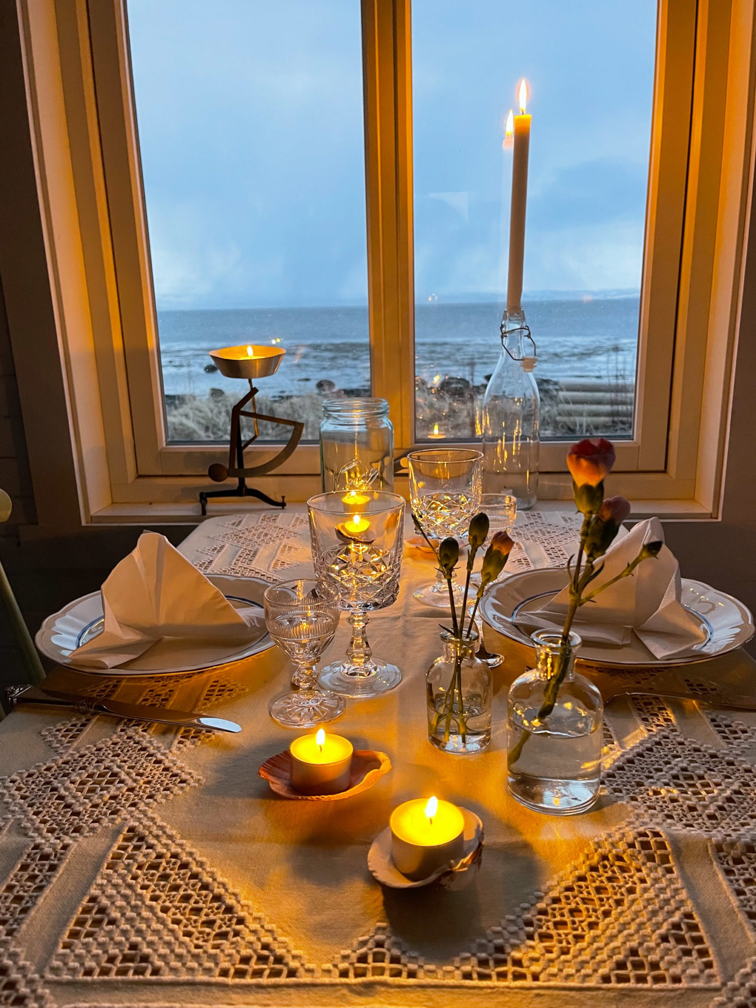 The table is set with silver buried during the war and found after the war © Tamsøya