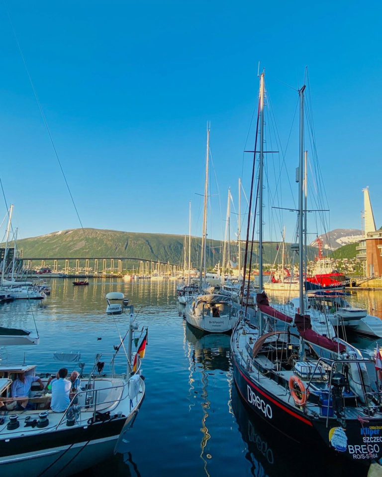Summer's evening in the Inner Port. "Russian air" (high pressure from the south east) and high temperatures © Knut Hansvold