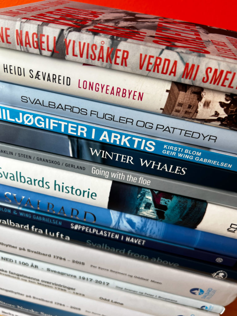Hvor mange kilo får vi ta med på flyet? © Hege Anita Eilertsen/Svalbard museum 