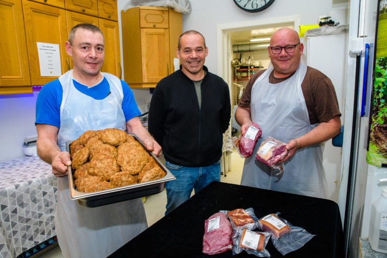Tasty pork from happy pigs © Lars Åke Andersen