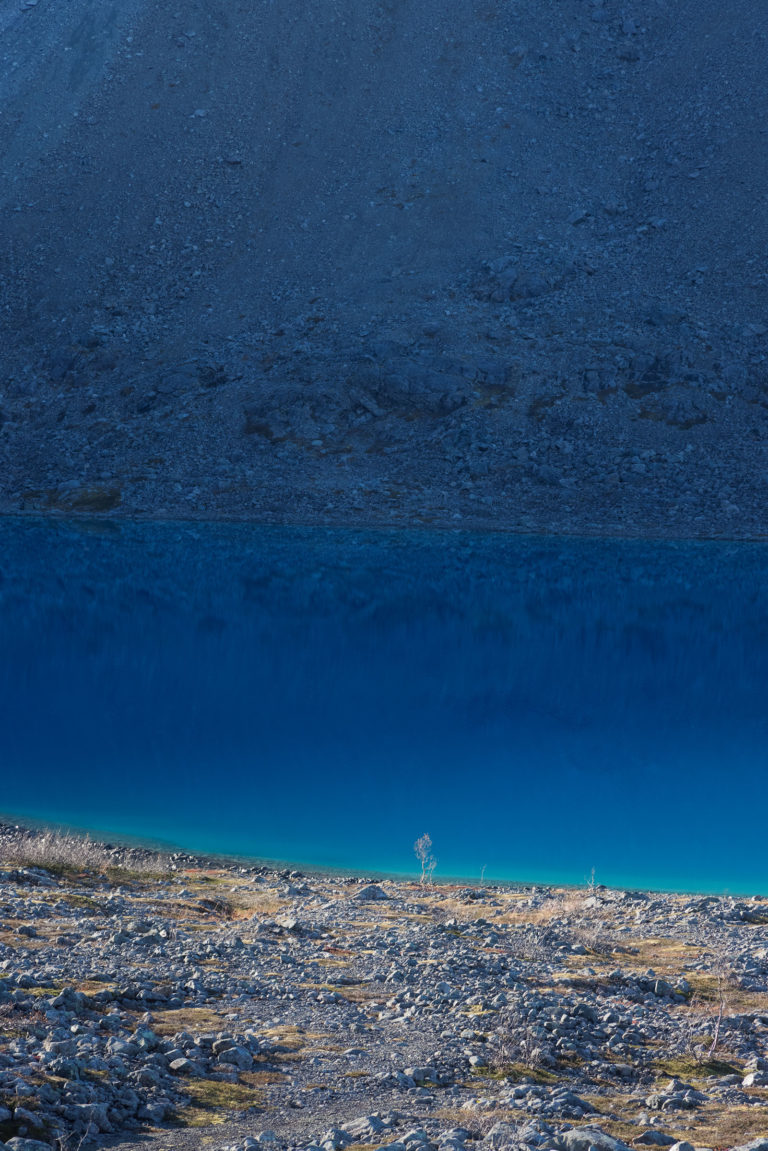50 shades of blue © Magnus Askeland