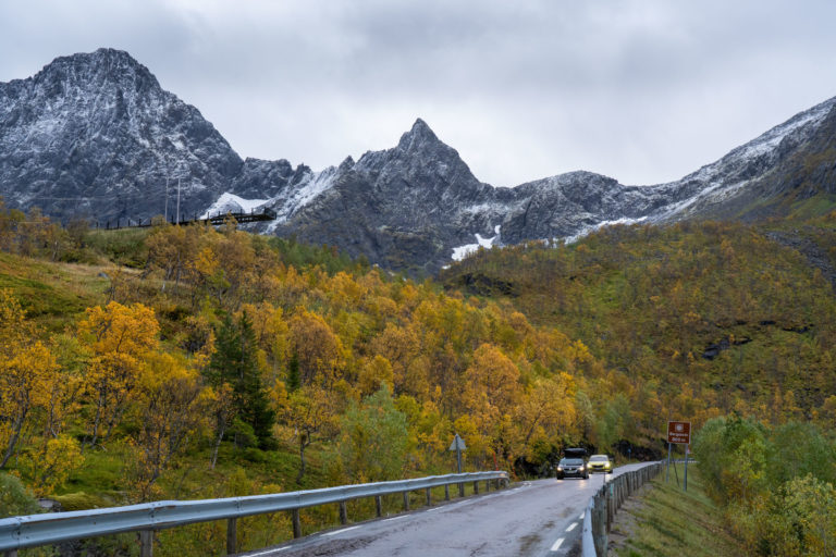 The viewpoint at Bergbotn and the peaks of the Senja coast © Frid-Jorunn Stabell