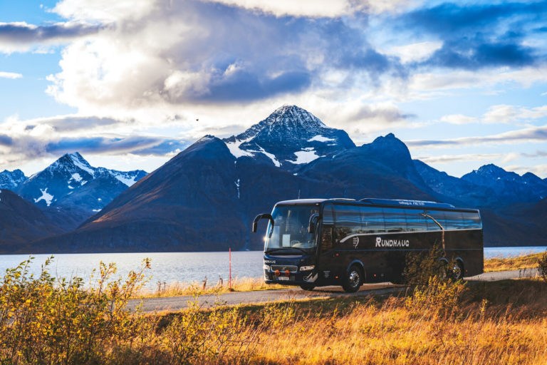 Spåkenes in Autumn light © Petr Pavlíček / Visit Lyngenfjord
