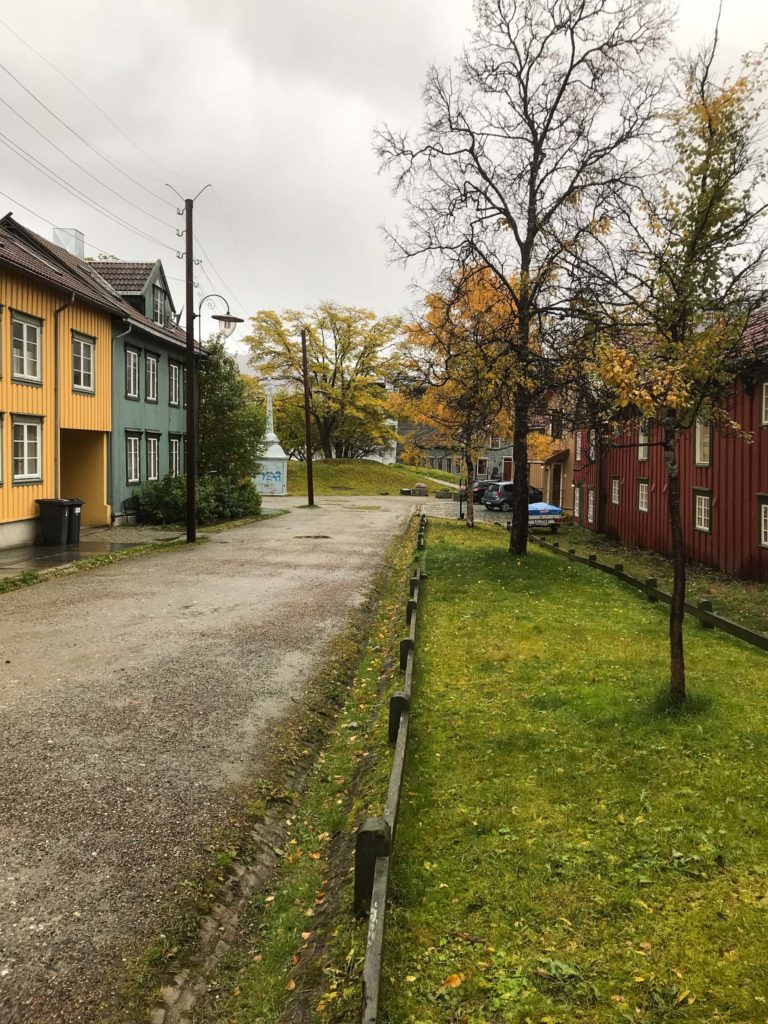 Autumnal rain in the oldest part of Tromsø © Knut Hansvold