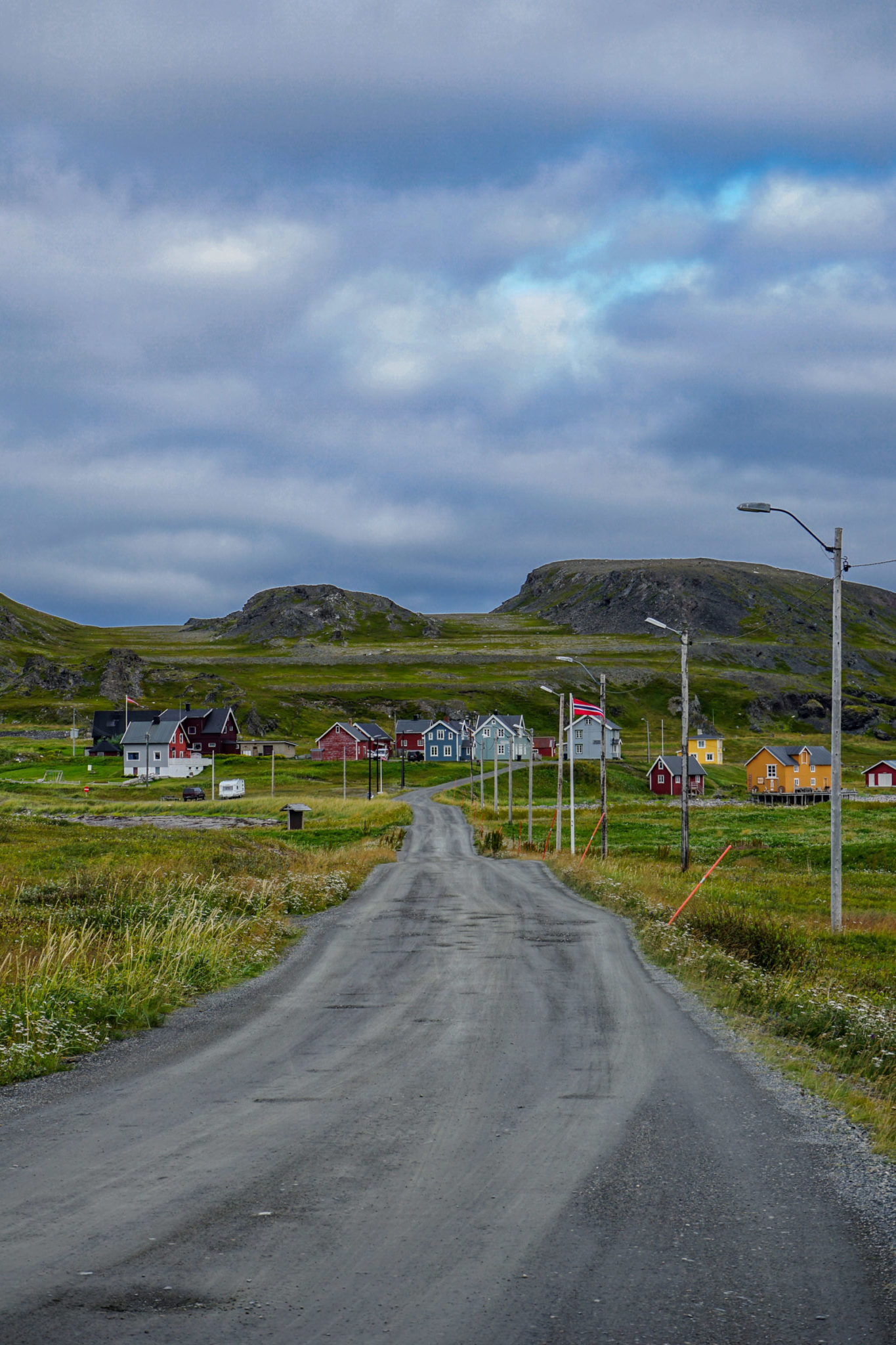 Veidnes er en liten samling hus fra 1800-tallet et par kilometer fra Kongsfjord © Katelin Pell