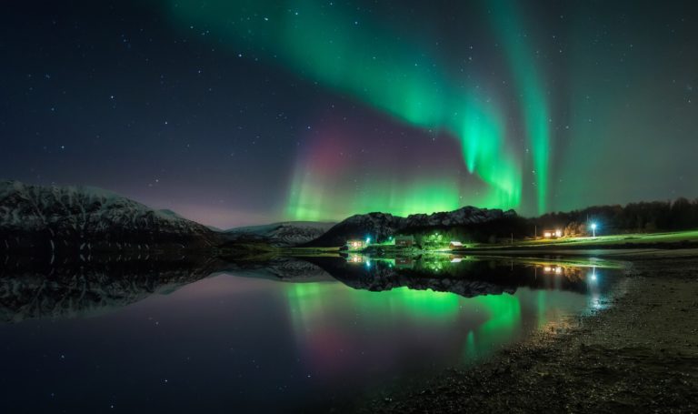 Northern Lights a quiet night north of Harstad © Visit Harstad