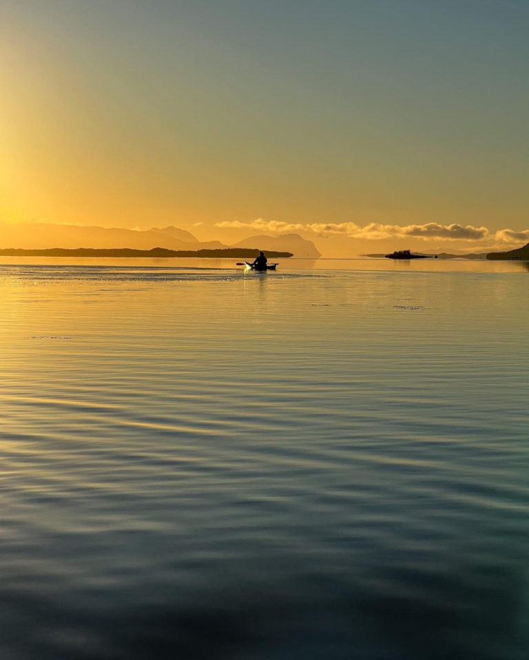 Low winter sun at Senja Island © Norwegian Wild
